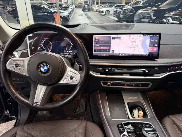 BMW X5 — Фото автомобиля 16
