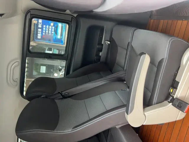 JAC Refine M4 — Фото автомобиля 9