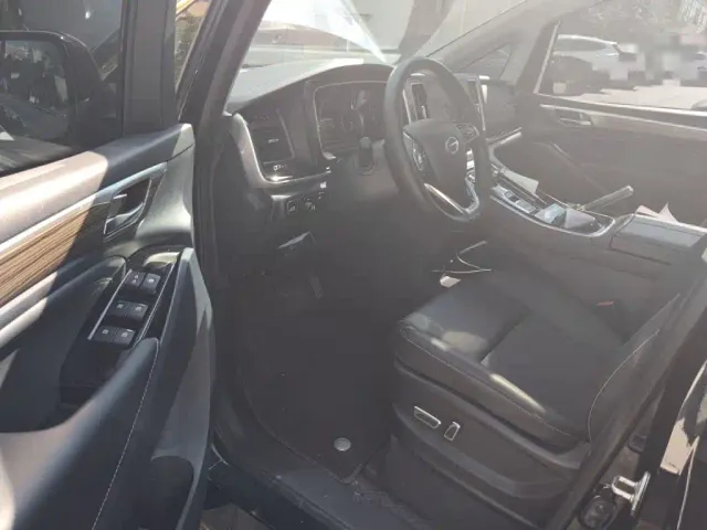 GAC Trumpchi M8 — Фото автомобиля 17