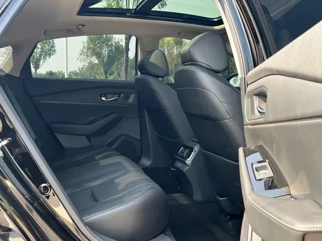 Honda Accord — Фото автомобиля 13