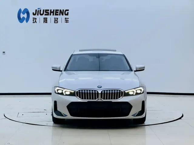BMW 3 Series — Фото автомобиля 2