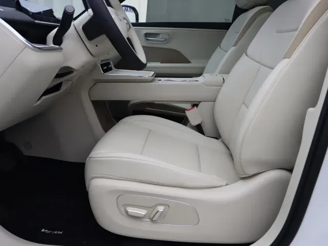 Toyota BoZhi 3X — Фото автомобиля 5