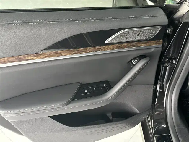 Hozon Neta S — Фото автомобиля 10