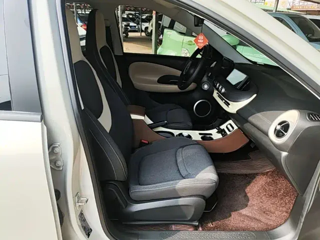 Wuling Bingo — Фото автомобиля 24
