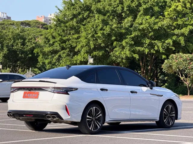 Chery Arrizo 8 — Фото автомобиля 5