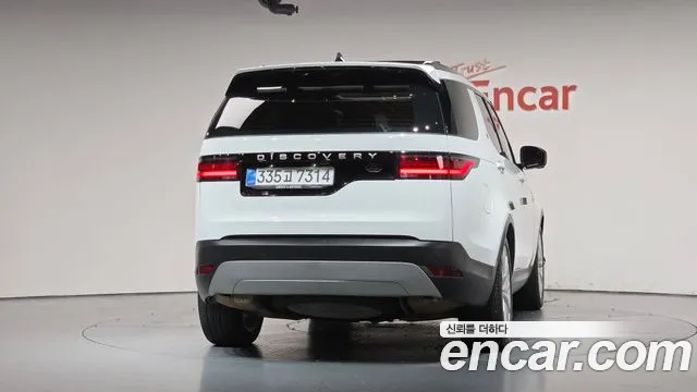 Land Rover Discovery — Фото автомобиля 4