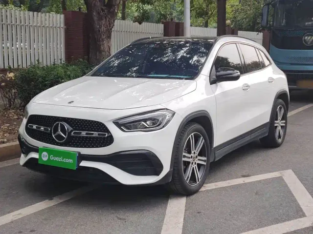 Фотография автомобиля — Mercedes-Benz GLA-Class