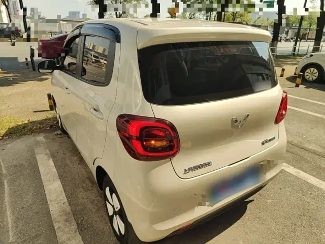 Wuling Hongguang Mini EV — Фото автомобиля 4