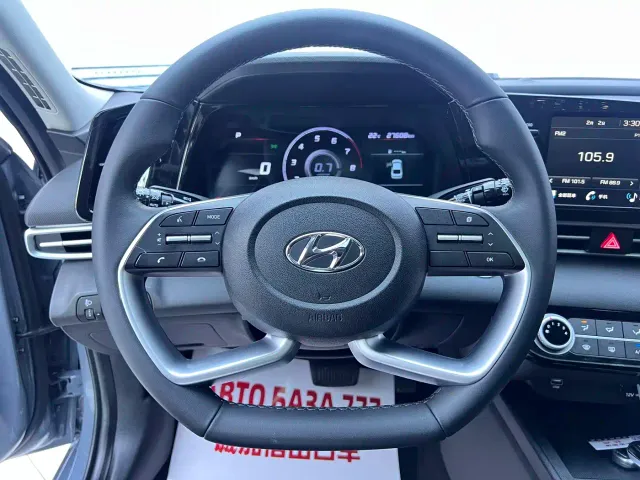 Hyundai Elantra — Фото автомобиля 11