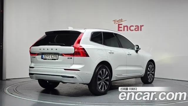 Вольво XC60 — Фото автомобиля 2