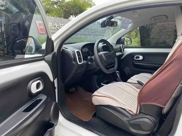 Roewe Clever — Фото автомобиля 4