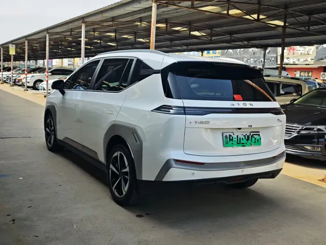 GAC Aion Y — Фото автомобиля 9