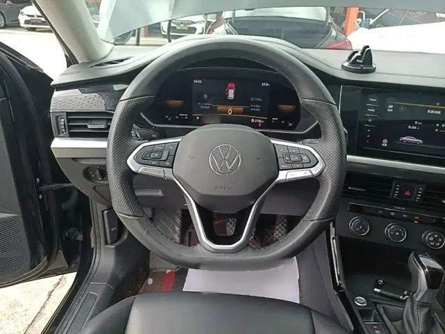 Volkswagen Passat — Фото автомобиля 6