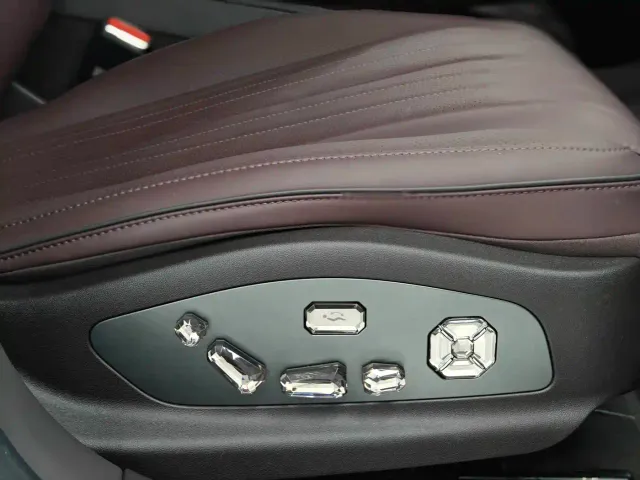 Denza Denza Z9GT 2024 Model 1100 AWD Max Edition — Фото автомобиля 11