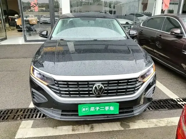 Volkswagen Passat 2025 Outstanding 280TSI Business Edition — Фото автомобиля 2