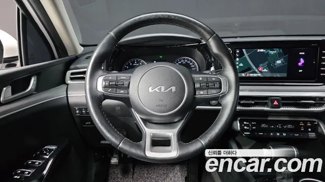 Kia K5 K5 3 поколение 2.0 LPI(Для проката) — Фото автомобиля 13