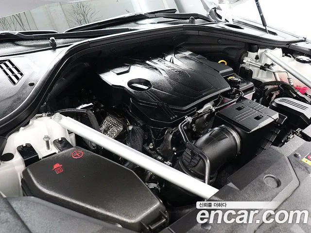 Genesis GV70 — Фото автомобиля 6