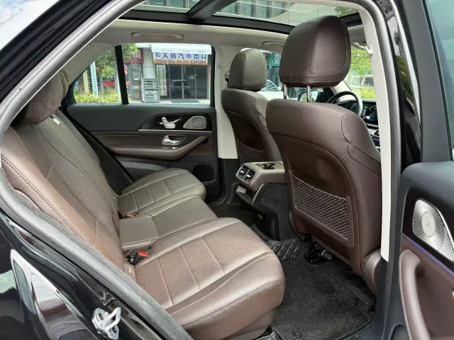 Mercedes-Benz GLE-Class — Фото автомобиля 12