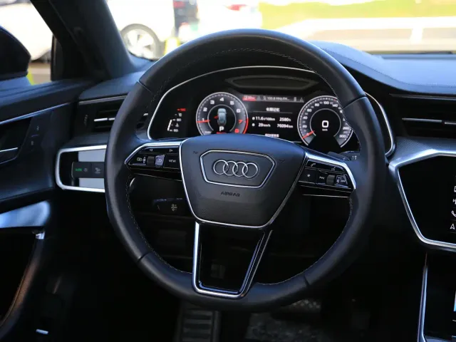 Audi A6L — Фото автомобиля 5