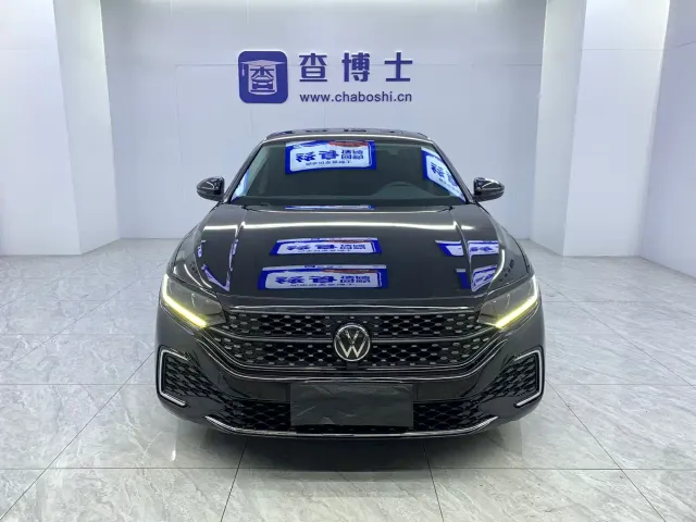 Volkswagen Passat — Фото автомобиля 2