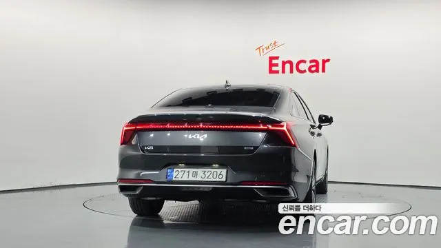 Kia K8 Hybrid — Фото автомобиля 4