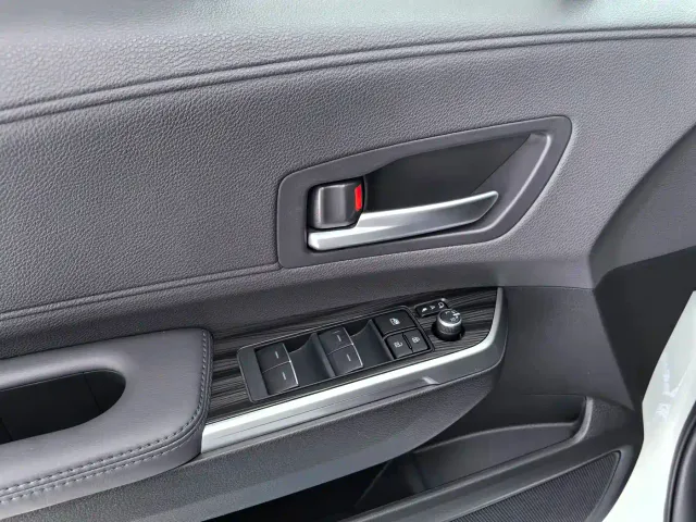 Toyota Sienna — Фото автомобиля 6