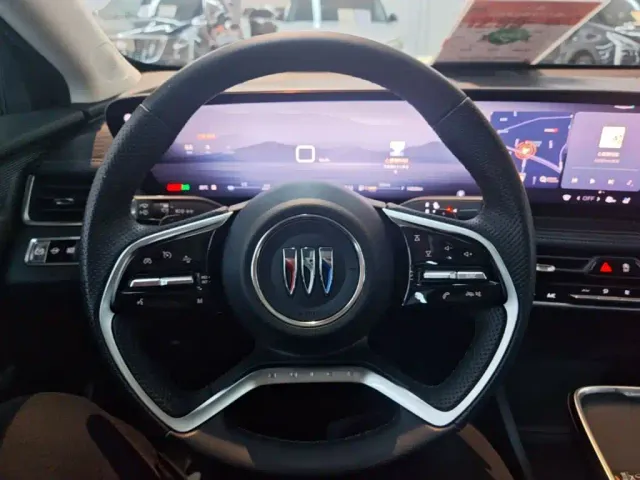 Buick LaCrosse — Фото автомобиля 10