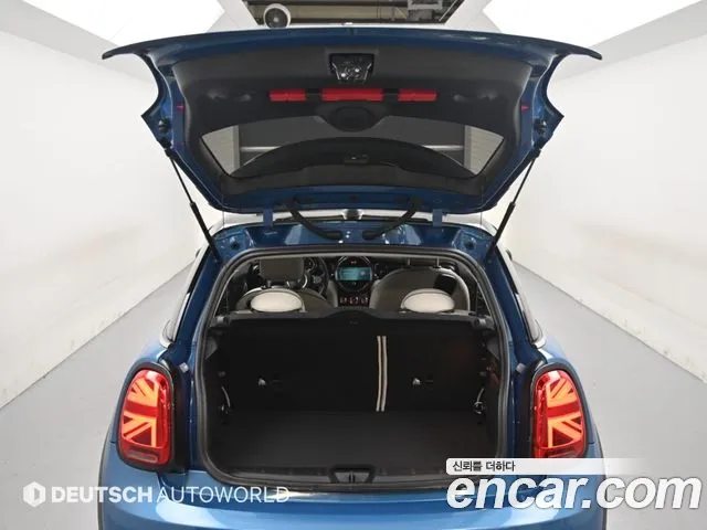 MINI Cooper — Фото автомобиля 19