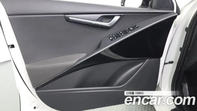 Kia Niro The All New Niro Prestige — Фото автомобиля 22