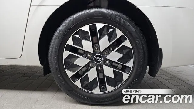 Hyundai Staria — Фото автомобиля 6