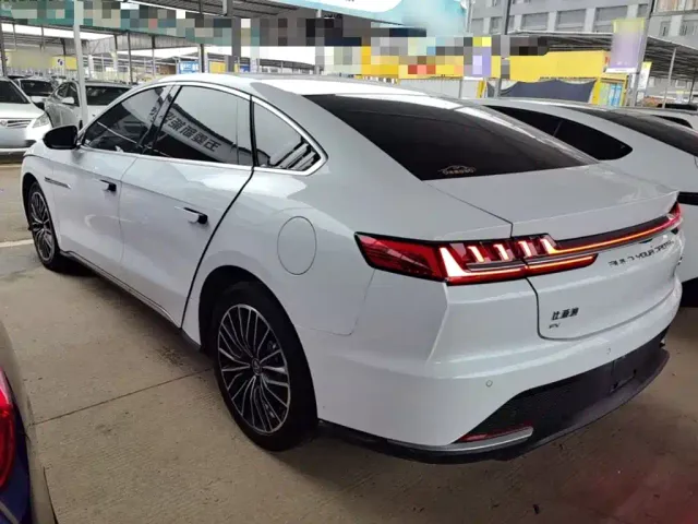 BYD Han — Фото автомобиля 4