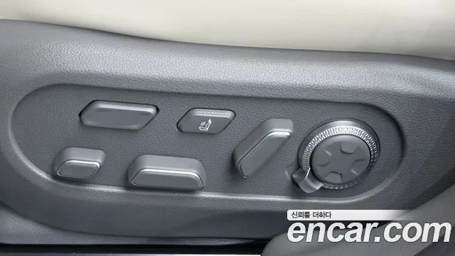 Genesis GV60 — Фото автомобиля 6