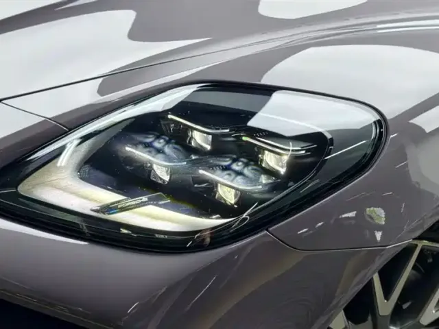 Porsche Panamera — Фото автомобиля 7