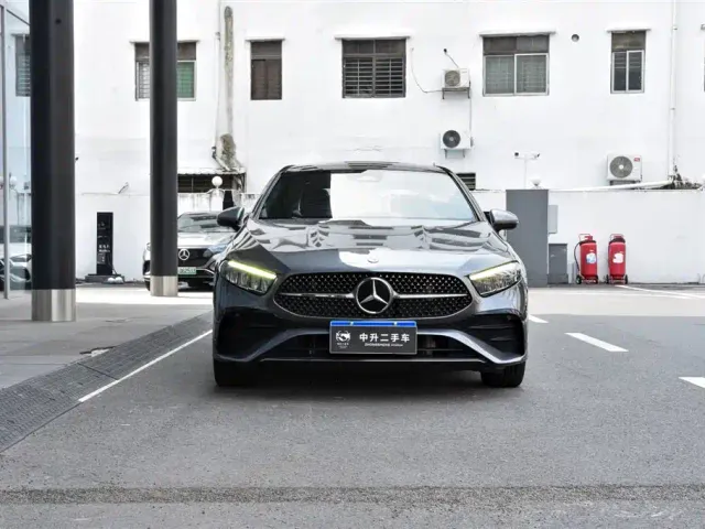 Mercedes-Benz A-Class — Фото автомобиля 2