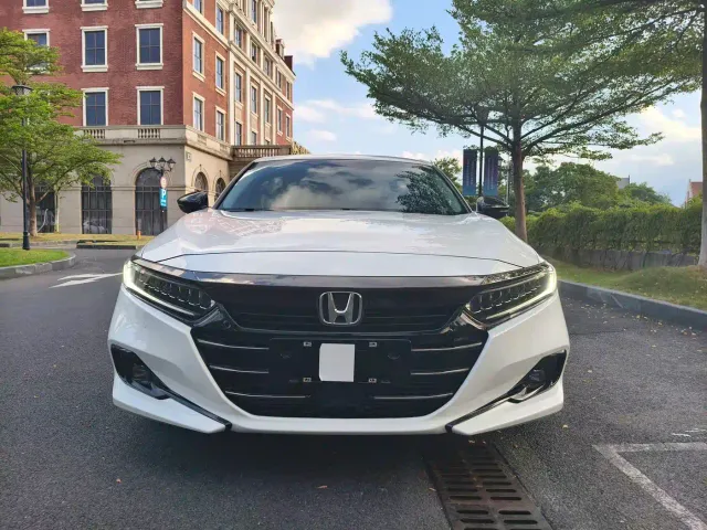 Honda Accord — Фото автомобиля 2