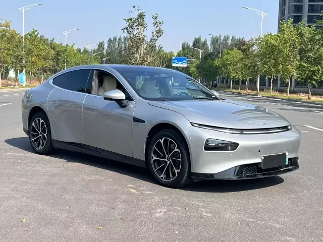 Xpeng P7 — Фото автомобиля 3