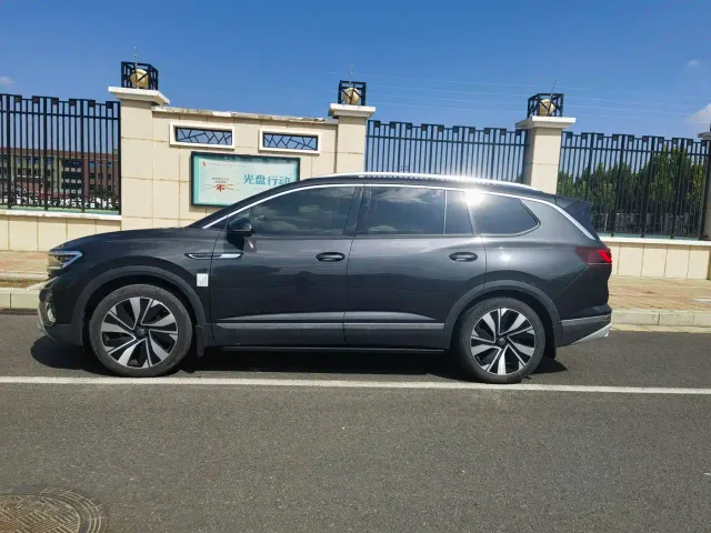 Volkswagen Talagon — Фото автомобиля 8
