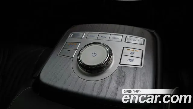 Genesis G80 RG3 — Фото автомобиля 25