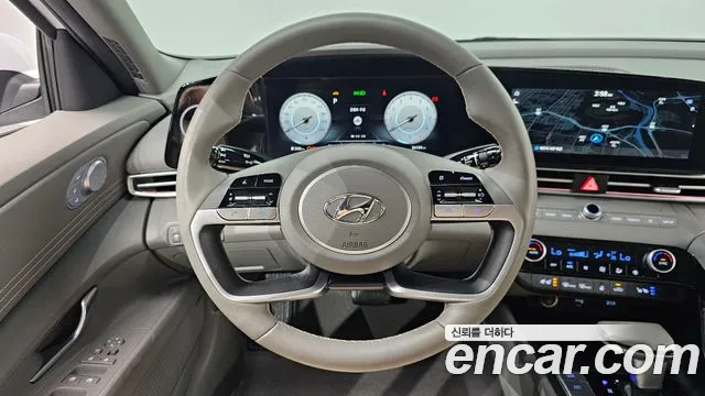 Hyundai AVANTE Avante (CN7) — Фото автомобиля 14