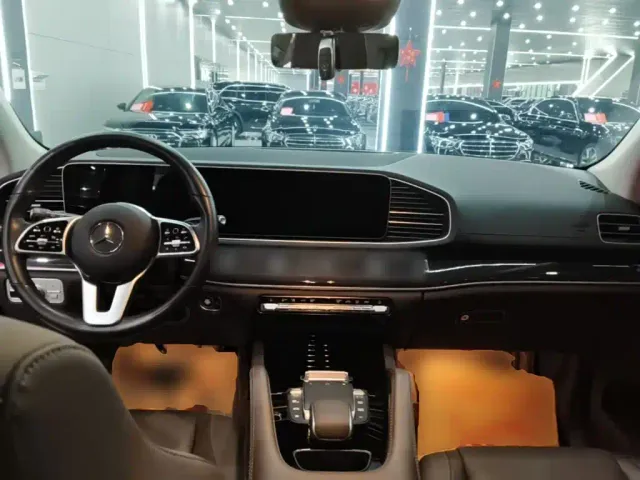 Mercedes-Benz GLE-Class — Фото автомобиля 9