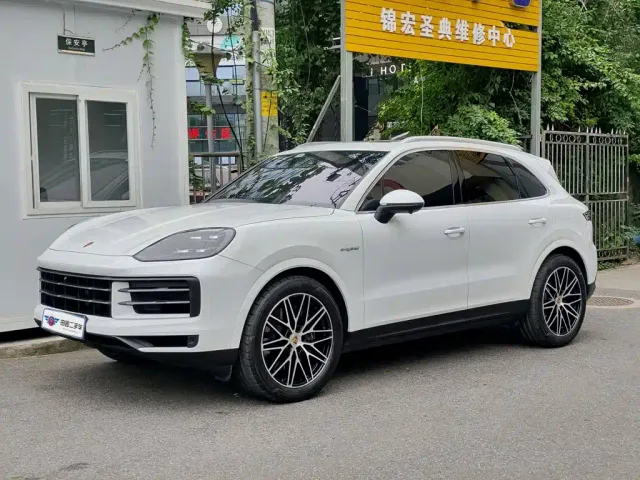 Фотография автомобиля — Porsche Cayenne