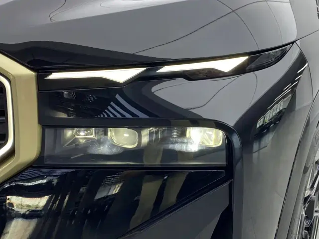 BMW XM — Фото автомобиля 6