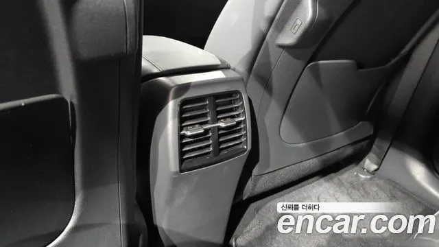 Kia Niro New — Фото автомобиля 28