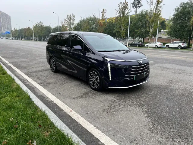 GAC Trumpchi E8 — Фото автомобиля 3