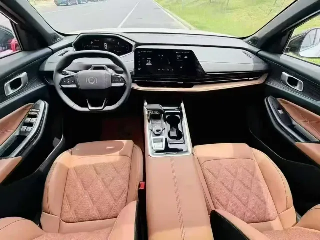 Changan Qiyuan Q05 — Фото автомобиля 4