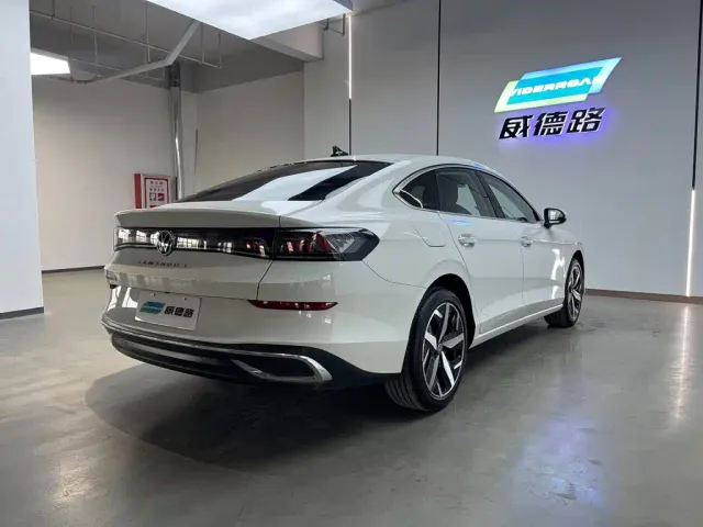 Volkswagen Lamando — Фото автомобиля 7