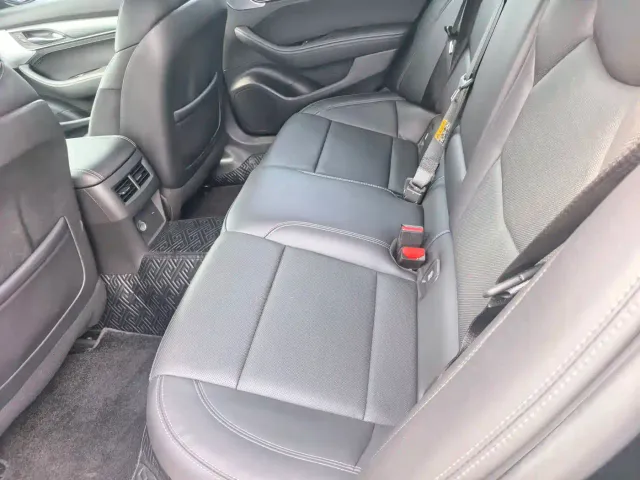 Cadillac CT5 — Фото автомобиля 11