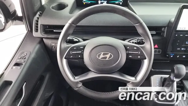 Hyundai Staria Staria — Фото автомобиля 12