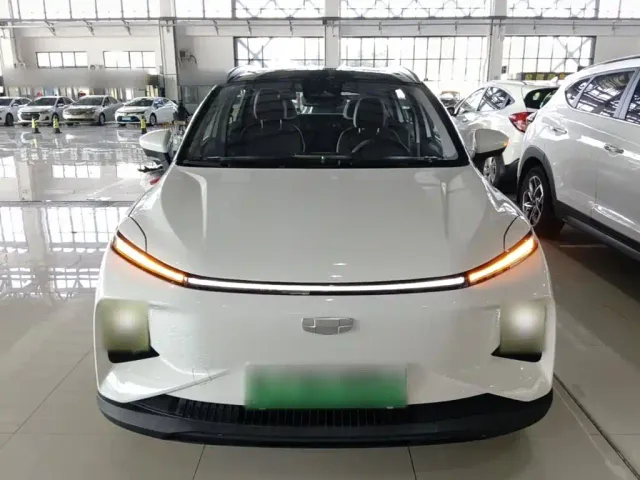 Geely Geometry E Firefly — Фото автомобиля 2