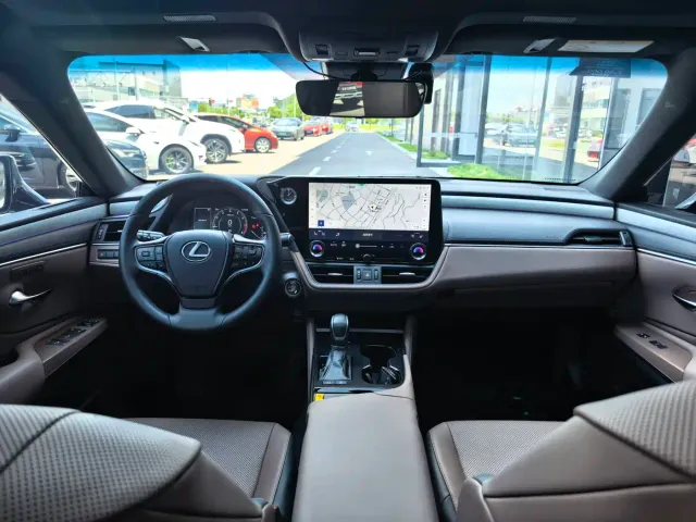 Lexus ES — Фото автомобиля 7
